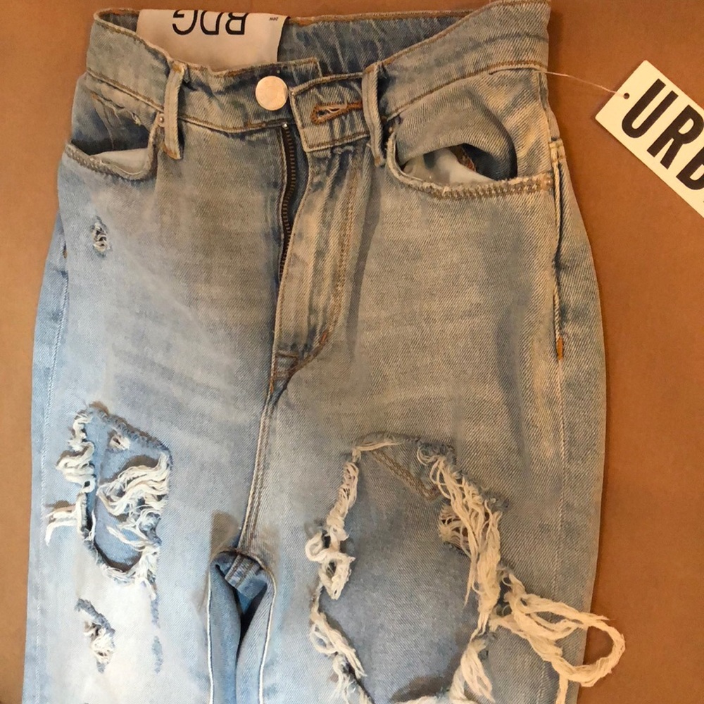 Urban Outfitters High Rise Mon Jeans. - Picture 2 of 5